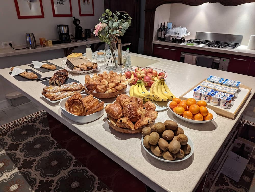 Un petit déjeuner aux chocolatines